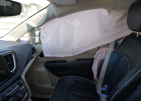 2023 Chrysler Pacifica Limited from USA, damaged, VIN 2C4RC1S75PR559106